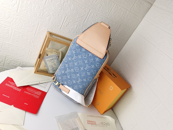 ルイヴィトンバッグ側面デザイン